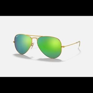 NEW
Ray-Ban Aviator
Color: Green
Polarized Green Flash Lenses + Gold Frame